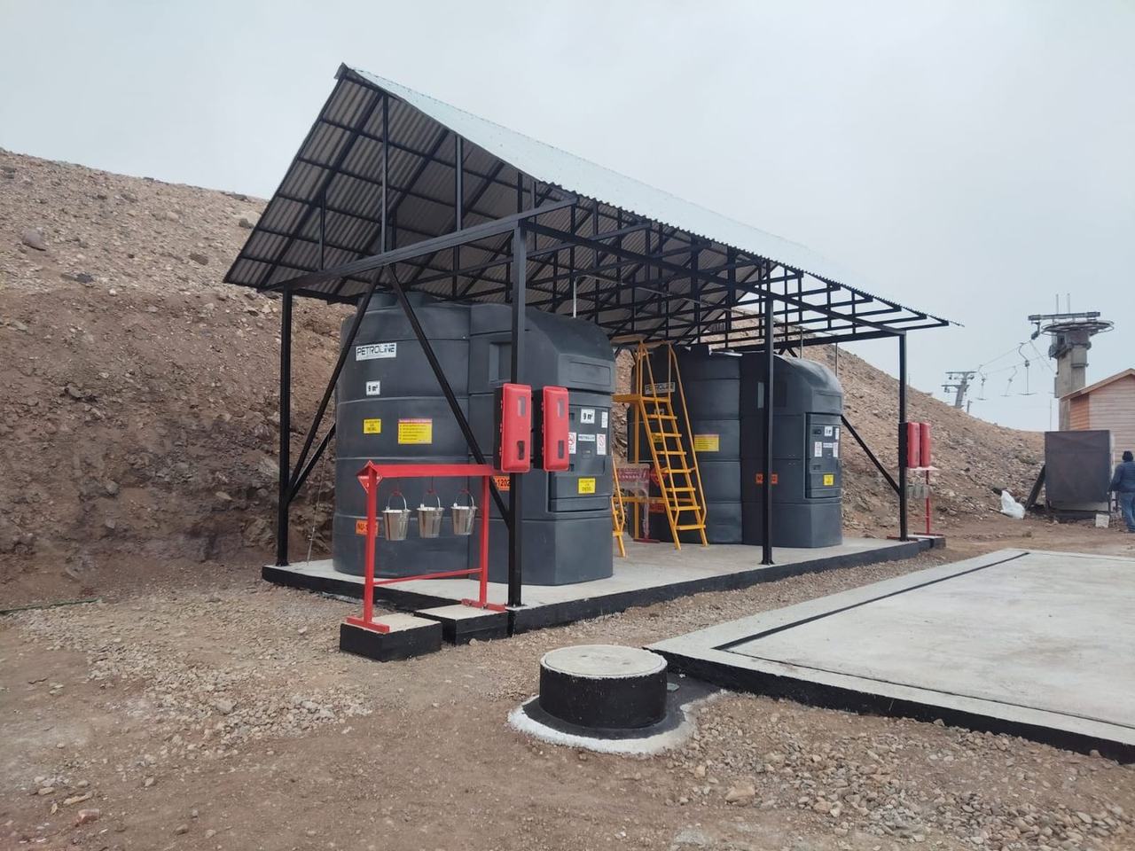 Estación de combustible industrial construida bajo norma SEC